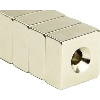 Magnet kvádr 25 x 25 x 13 mm s prohlubní a dírou - závit M8