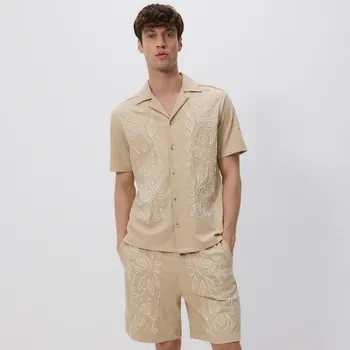 Dámské kraťasy Reserved - Šortky regular z výšivkou - béžová - 624EF-08X - 624EF-08X-XL