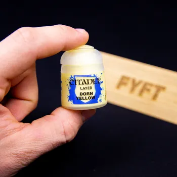 Modelářská barva Citadel Layer: Dorn Yellow 12ml - barva na figurky miniatury