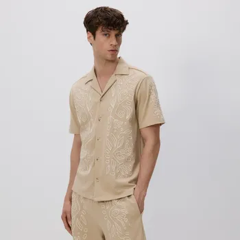 Pánská košile Reserved - Košile regular se výšivkou - béžová - 564EF-08X - 564EF-08X-L