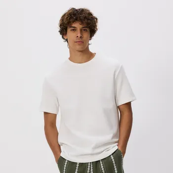 Pánské oblečení Reserved - Strukturální tričko regular - krémová - YW848-01X - YW848-01X-XXL