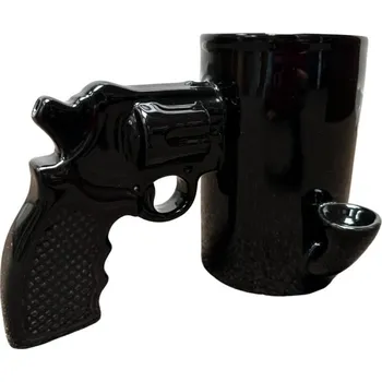 Hrnek s dýmkou ve tvaru revolveru