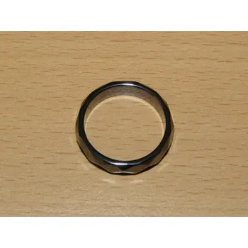 Drahý kámen Hematit facetovaný - Prstýnek - průměr 20 mm - kp14