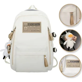 Městský batoh Univerzální sportovní batoh s klíčenkou - bílý