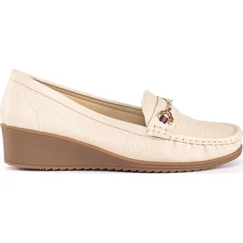 Dámské mokasíny Krémové dámské mokasíny na klínku VRA-763BE Velikost: 40