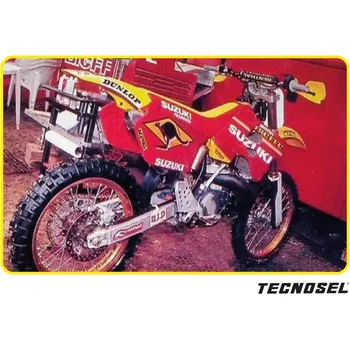 Samolepicí dekorace na vozidlo BLACKBIRD sada samolepek (dýhy) SUZUKI RM 125/250 96-00 REPLICA TEAM SUZUKI 1998 (BLACKBIRD sada samolepek (dýhy) SUZUKI RM 125/250 96-00 REPLICA TEAM SUZUKI 1998)