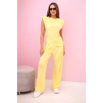 Elegantní souprava se širokými kalhotami a nařasenou blůzkou model 10064 žlutá