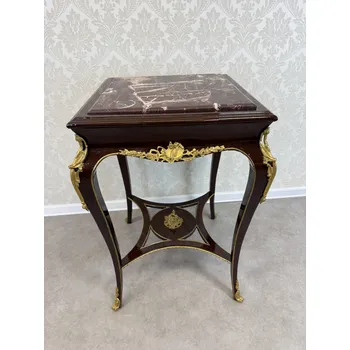 Konferenční stolek Starožitný čtvercový odkládací stolek s hnědou mramorovou deskou