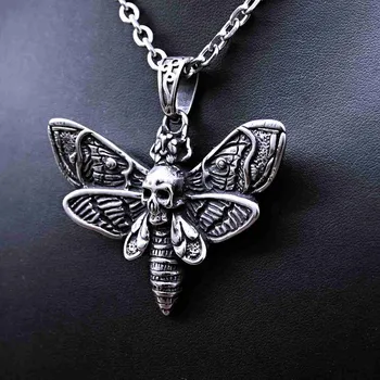 Přívěsek OCELOVÝ PŘÍVĚSEK - Motýl Smrtihlav / BEZ ŘETÍZKU / S ŘETÍZKEM (V22)