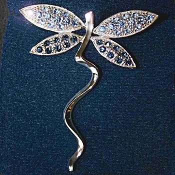 Brož Brož Dragonfly Swarovski comp. (09/357306) Tmavě-modrá/Světle-modrá