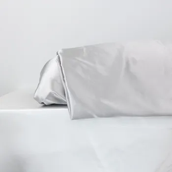 Povlak na dekorativní polštářek Hedvábný povlak na polštář 40x80 cm, HEDVÁBNÝ SVĚT Barva hedvábí: stříbrná