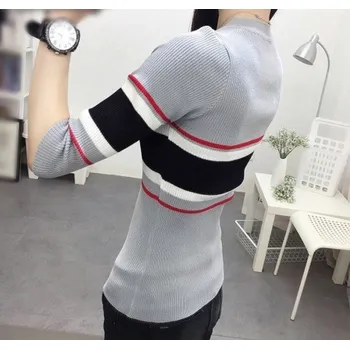 Dámský svetr Dámský svetr s pruhy A2190 šedá L