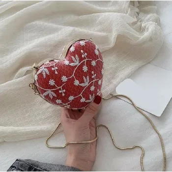 Kabelka Dámská kabelka srdce M1648 vínová S