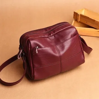 Kabelka Dámská crossbody kabelka M982 vínová