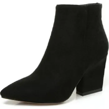 Dámské tenisky Dámské kotníkové zimní boty s kožíškem J1109 černá 42