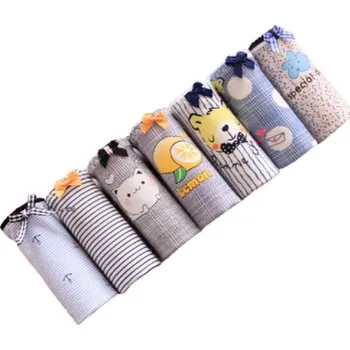 Dámské spodní prádlo Dámské pohodlné kalhotky - 7 ks M 2