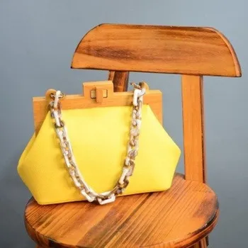 Kabelka Dámská kožená kabelka M1133 žlutá