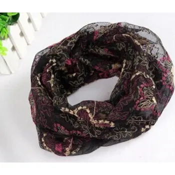 Pokrývka hlavy Dámská čepice s květinovým vzorem 2