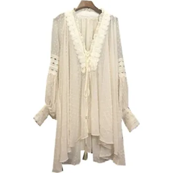 Dámská halenka Dámská bílá halenka se vzorem M