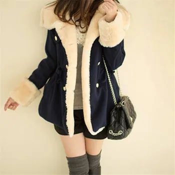 Dámský kabát Dámský zimní kabát vyroben z vlny J1847 tmavě modrá M