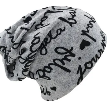 Pokrývka hlavy Dámská podzimní čepice s nápisy 4