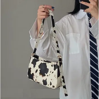 Kabelka Dámská kožená kabelka M1083