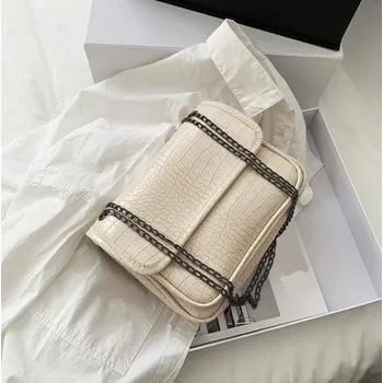 Kabelka Dámská kabelka s hadím vzorem M677 bílá