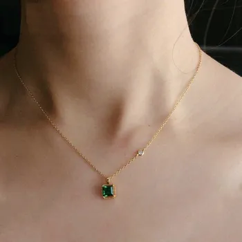 Náhrdelník Dámský pozlacený náhrdelník s krystalem