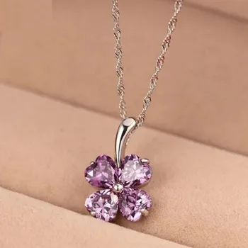 Přívěsek Dámský přívěsek čtyřlístek D768