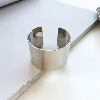 Náramek Dámský otevřený náramek H285 stříbrná