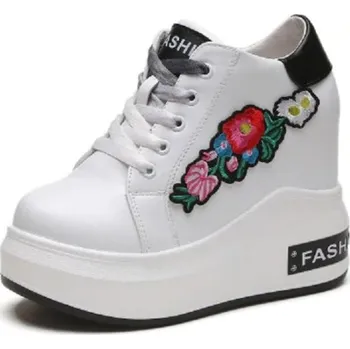 Dámské tenisky Dámské kotníkové tenisky s květinami J1714 bílá 39