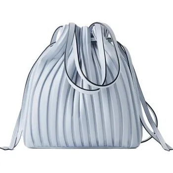 Kabelka Dámská kožená kabelka M1093 světle modrá