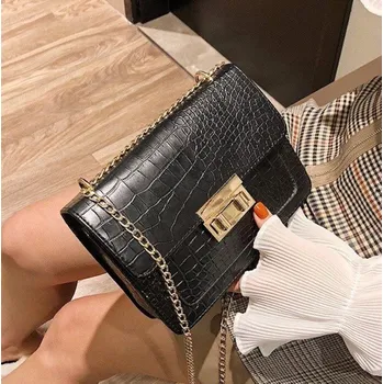 Kabelka Dámská kabelka se vzorem hadí kůže M863 černá