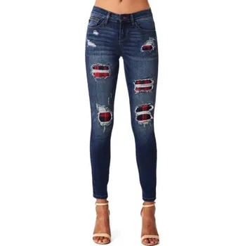 Dámské džíny Dámské roztrhané džíny s podšívkou M