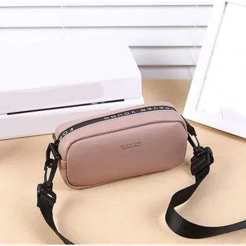 Kabelka Dámská crossbody kabelka M1778 meruňková