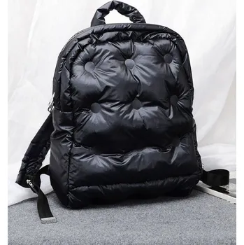 Sportovní batoh Dámský batoh E707 černá