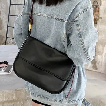 Kabelka Dámská kožená kabelka M1318 černá