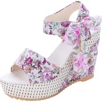 Dámské sandále Dámské sandály na platformě s květinami růžová 37