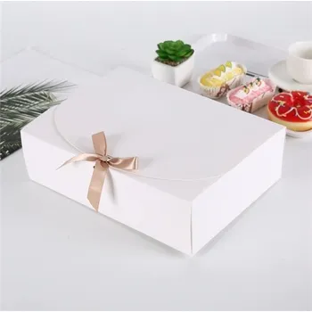 Dárková krabička na cukroví 5 ks bílá S