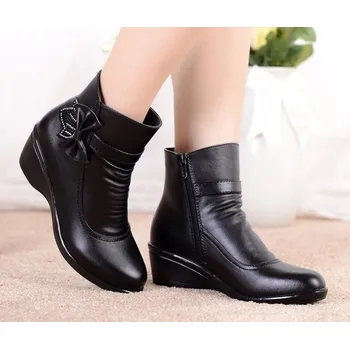 Dámské tenisky Dámské kotníkové boty s mašlí J1103 černá 37,5