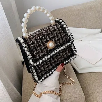 Kabelka Dámská kabelka s perlami černá