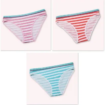 Kalhotky Dámské pruhované kalhotky - 3 ks M 4