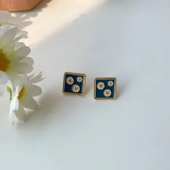 Náušnice Dámské náušnice s květinami J156 3