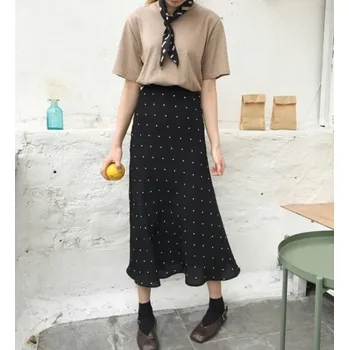 Dámská sukně Dámská puntíkatá midi sukně s vysokým pasem S