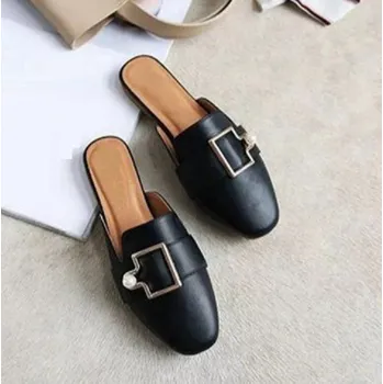 Dámské pantofle Dámské pantofle s perlou černá 41