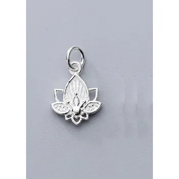 Přívěsek Dámský přívěsek s květinou