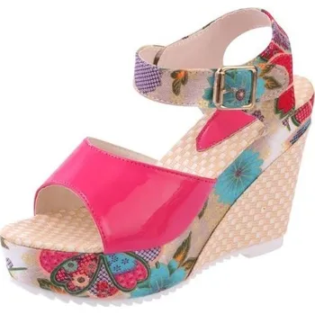 Dámská obuv Dámské sandály na klínu růžová 36