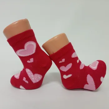 Kojenecké oblečení TREPON Bavlněné kojenecké a dětské ponožky srdíčka, červené Velikost: 19-21cm /29-32/