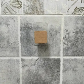 WC štětka Dřevěný háček s přísavkou 2