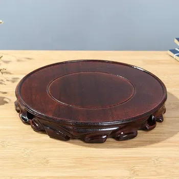 Dřevěný vyřezávaný podstavec 6 cm